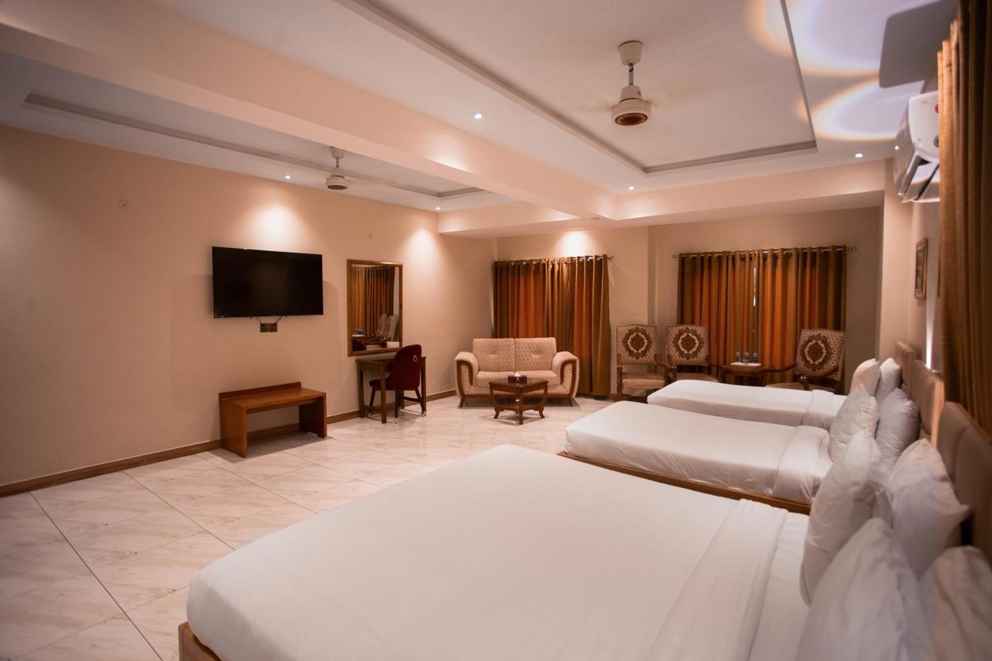 Hotel Pearl Inn Karachi Exterior photo