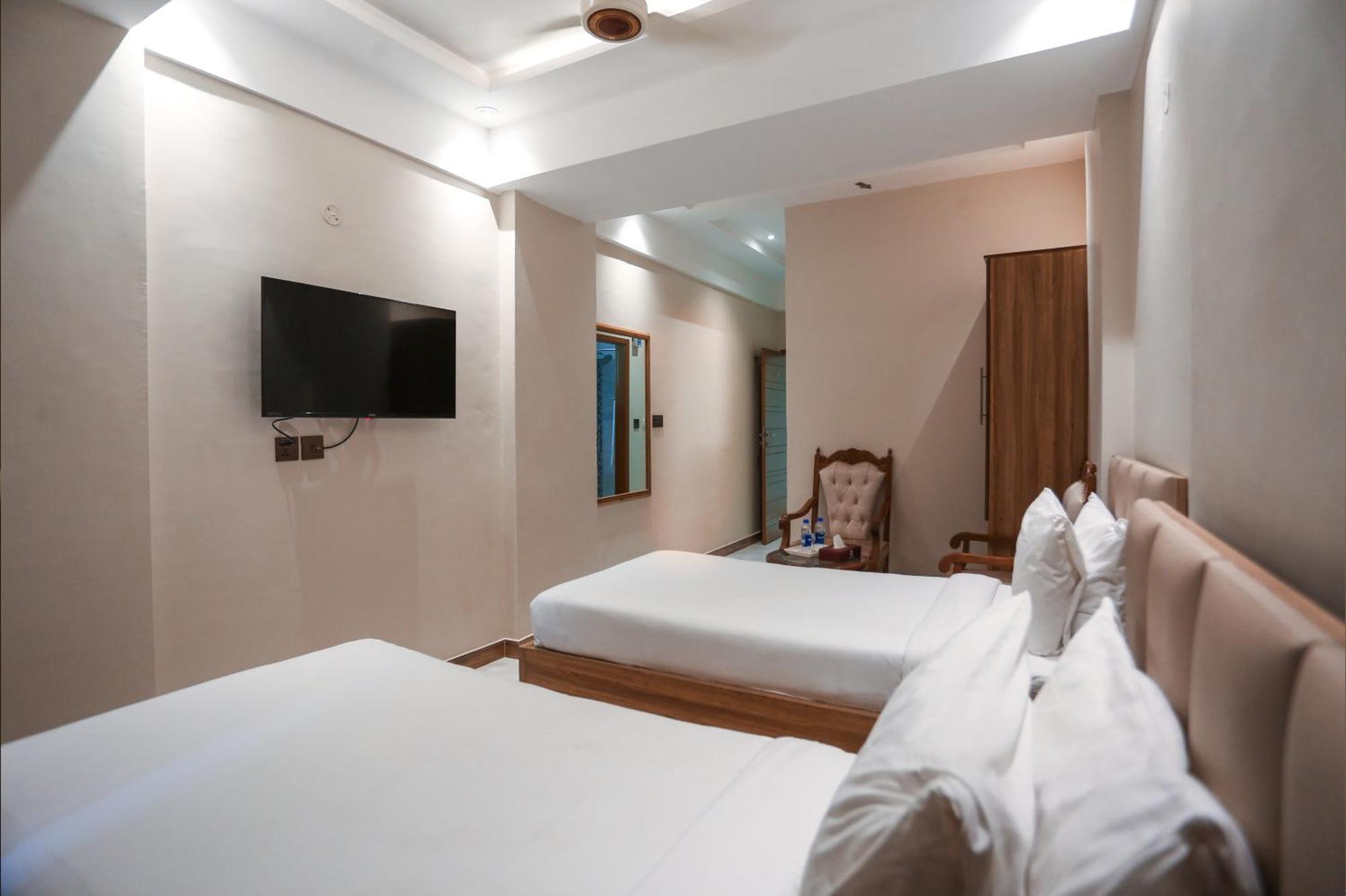Hotel Pearl Inn Karachi Exterior photo