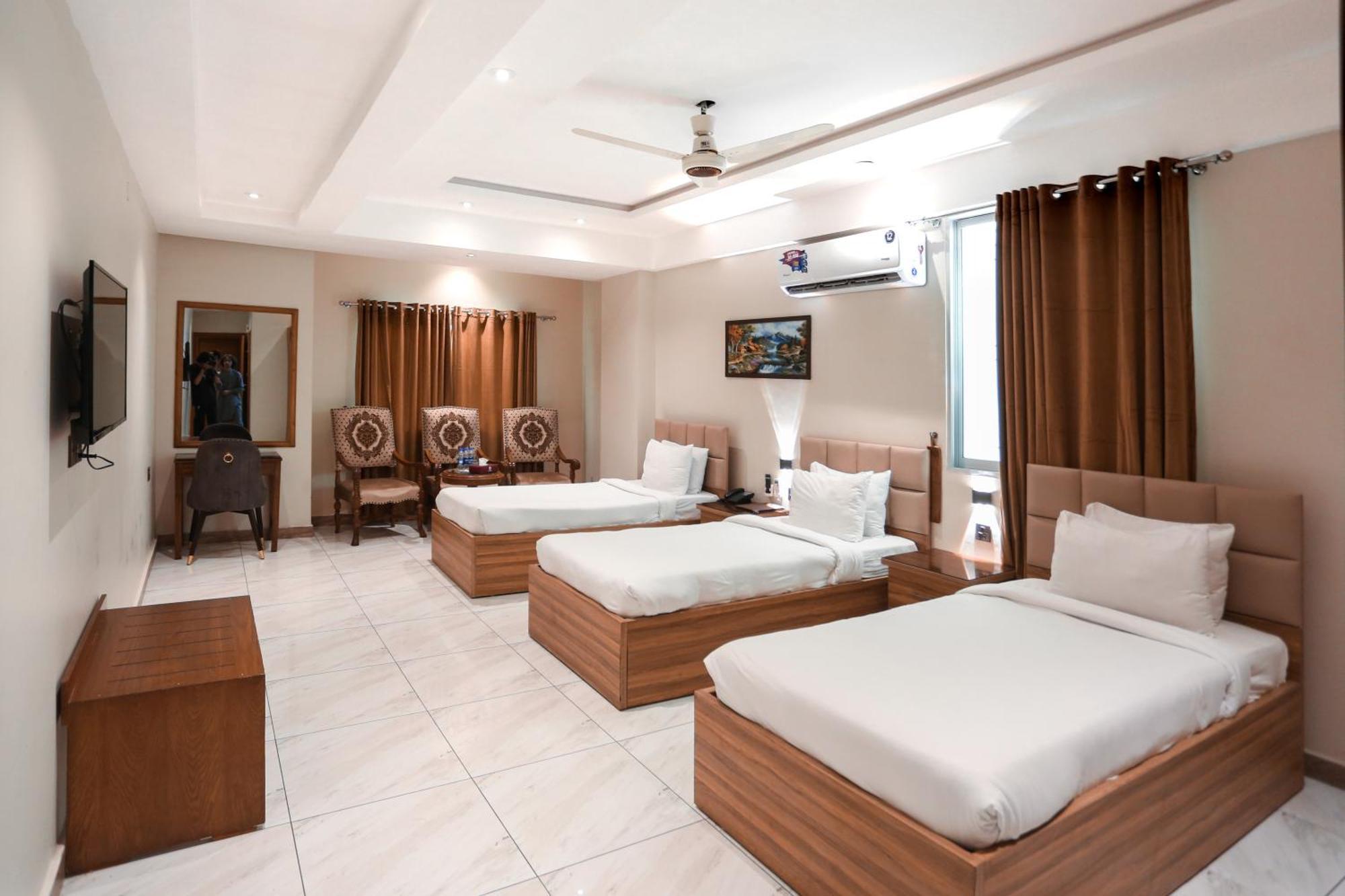 Hotel Pearl Inn Karachi Exterior photo